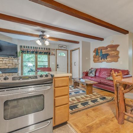 Treehouse Between Gatlinburg And Pigeon Forge. Pet Friendly! Eksteriør bilde