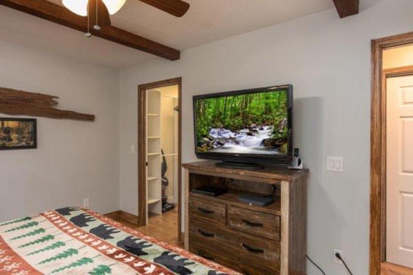 Treehouse Between Gatlinburg And Pigeon Forge. Pet Friendly! Eksteriør bilde