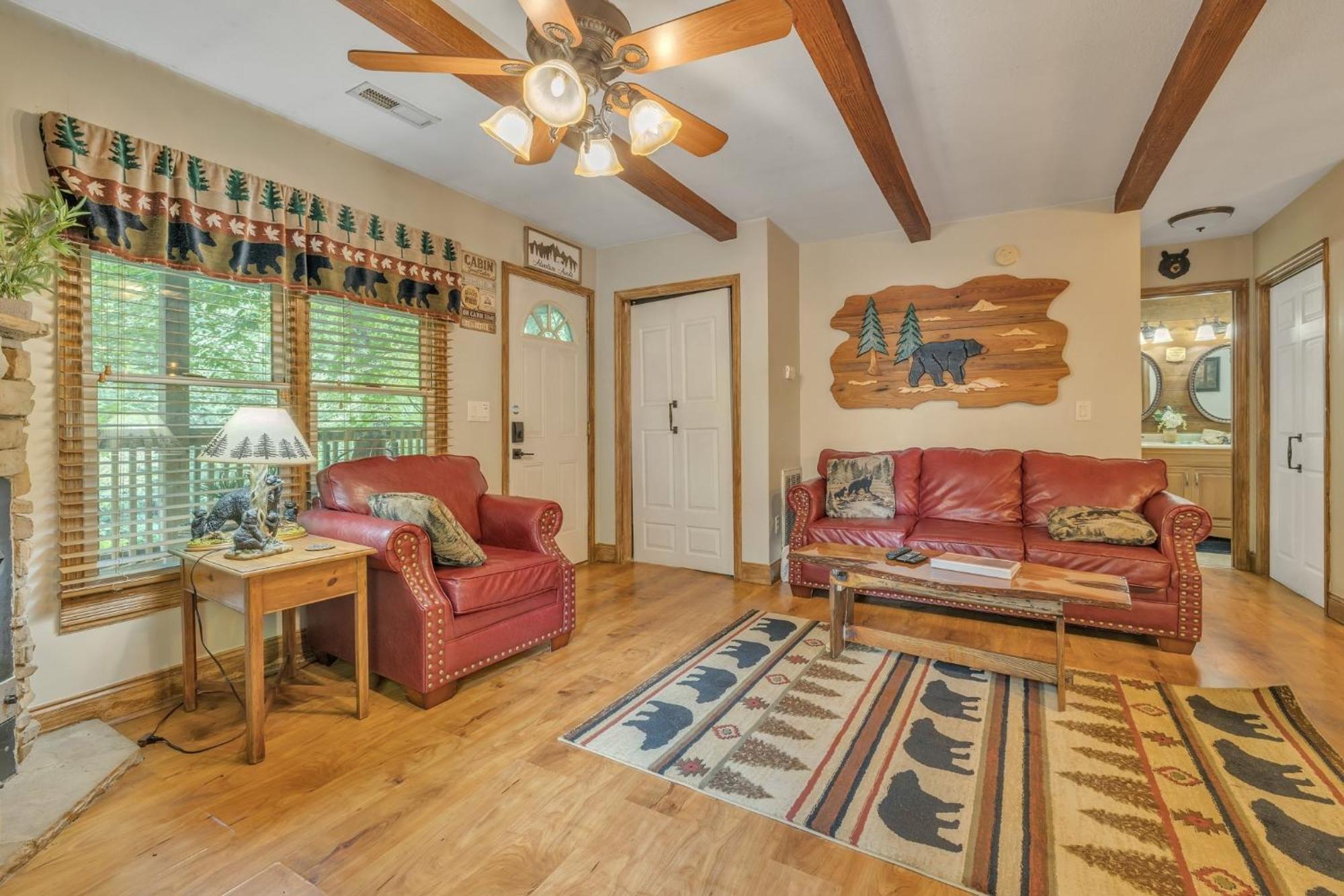 Treehouse Between Gatlinburg And Pigeon Forge. Pet Friendly! Eksteriør bilde